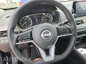 2025 Nissan Altima SR - miniatura 10