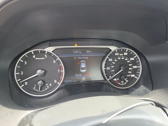 2025 Nissan Altima SR - miniatura 12