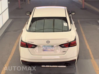 2025 Nissan Altima SR - miniatura 5