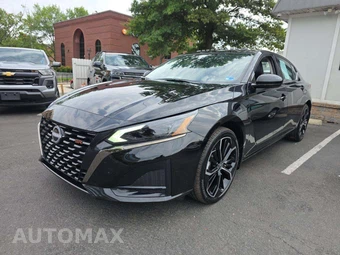 2025 Nissan Altima SR