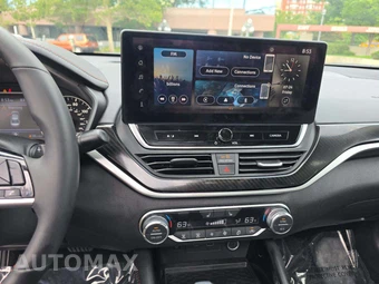 2025 Nissan Altima SR – miniatura 10