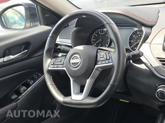 2025 Nissan Altima SR - miniatura 10