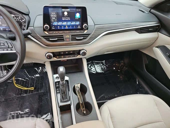 2025 Nissan Altima SV - miniatura 10