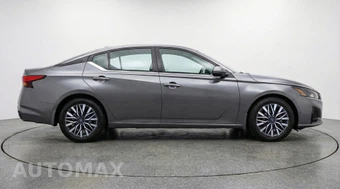 2025 Nissan Altima SV - miniatura 8