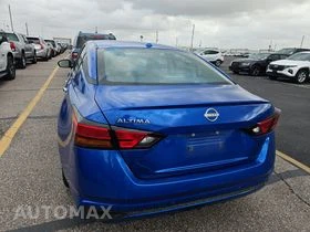 2025 Nissan Altima SV - miniatura 3