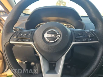 2025 Nissan Altima SV - miniatura 10
