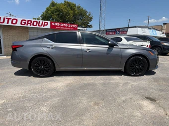 2025 Nissan Altima SV - miniatura 2