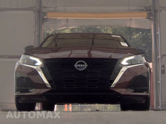 2025 Nissan Altima SV - miniatura 3
