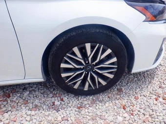 2025 Nissan Altima SV - miniatura 19