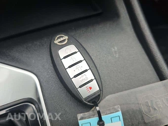 2025 Nissan Altima SV - miniatura 8