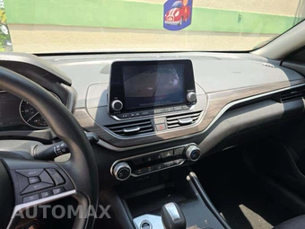2025 Nissan Altima SV - miniatura 10