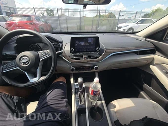 2025 Nissan Altima SV - miniatura 7