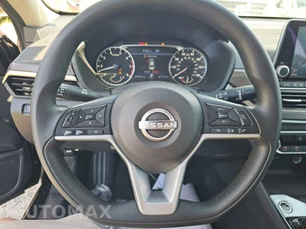 2025 Nissan Altima SV – miniatura 10