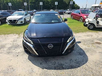 2025 Nissan Altima SV – miniatura 2