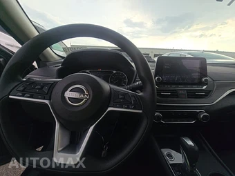 2025 Nissan Altima SV - miniatura 11