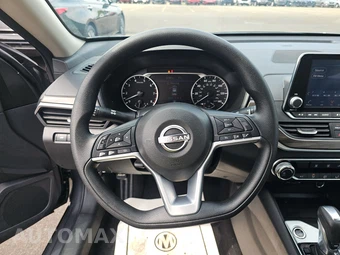2025 Nissan Altima SV - miniatura 10