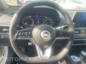 2025 Nissan Altima SV - miniatura 10
