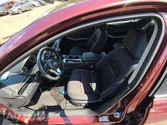 2025 Nissan Altima SV - miniatura 6