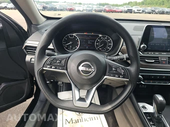 2025 Nissan Altima SV - miniatura 10