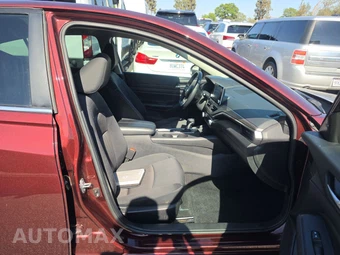 2025 Nissan Altima SV – miniatura 8