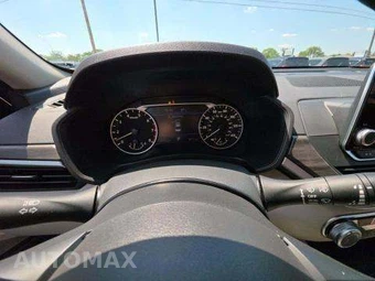 2025 Nissan Altima SV - miniatura 9