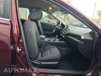 2025 Nissan Altima SV – miniatura 8
