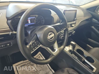 2025 Nissan Altima SV - miniatura 10