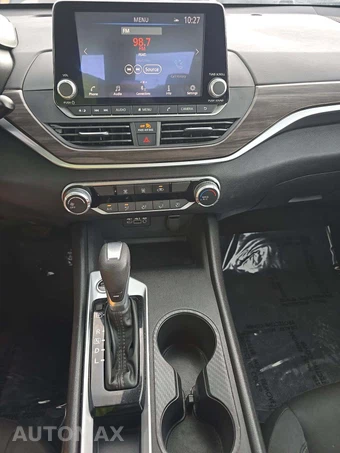 2025 Nissan Altima SV - miniatura 10