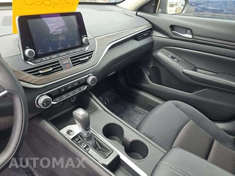 2025 Nissan Altima SV - miniatura 10