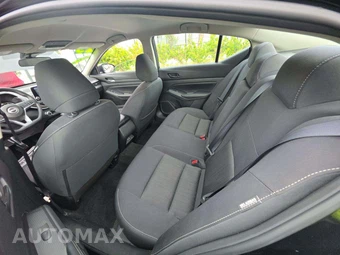 2025 Nissan Altima SV - miniatura 13