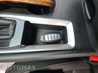 2025 Nissan Altima SV - miniatura 8