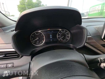 2025 Nissan Altima SV - miniatura 9