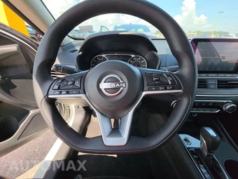 2025 Nissan Altima SV - miniatura 10
