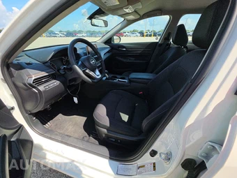 2025 Nissan Altima SV - miniatura 7