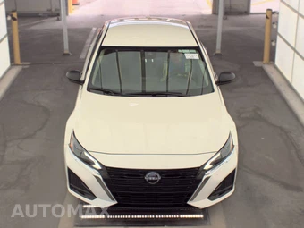 2025 Nissan Altima SV - miniatura 2