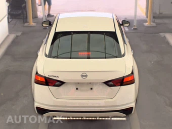 2025 Nissan Altima SV - miniatura 5