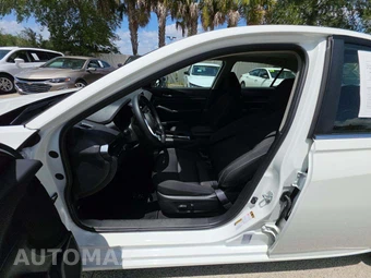 2025 Nissan Altima SV - miniatura 3