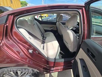 2025 Nissan Altima SV - miniatura 13