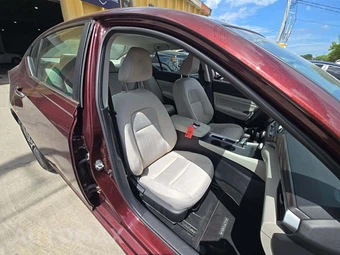 2025 Nissan Altima SV - miniatura 15
