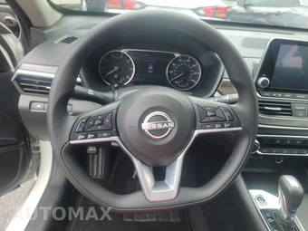 2025 Nissan Altima SV - miniatura 10