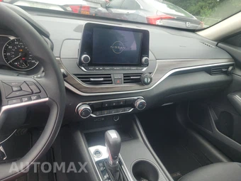 2025 Nissan Altima SV - miniatura 11