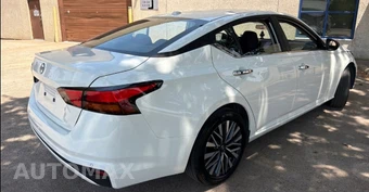 2025 Nissan Altima SV - miniatura 6