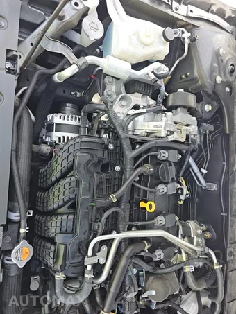 2025 Nissan Altima SV - miniatura 18