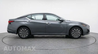 2025 Nissan Altima SV - miniatura 8