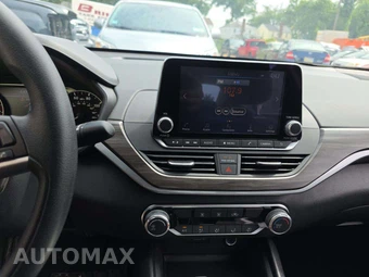 2025 Nissan Altima SV - miniatura 10