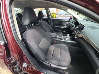 2025 Nissan Altima SV - miniatura 18