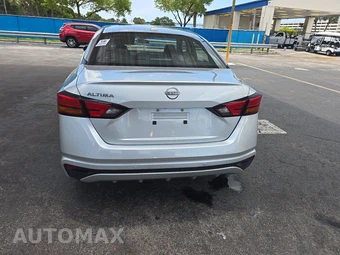 2025 Nissan Altima SV – miniatura 5