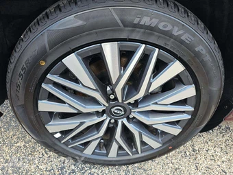 2025 Nissan Altima SV - miniatura 21