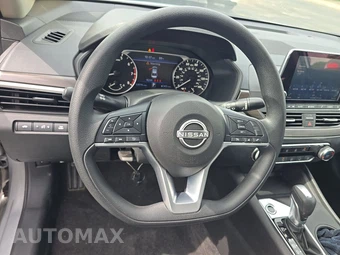 2025 Nissan Altima SV - miniatura 10