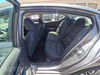 2025 Nissan Altima SV – miniatura 10